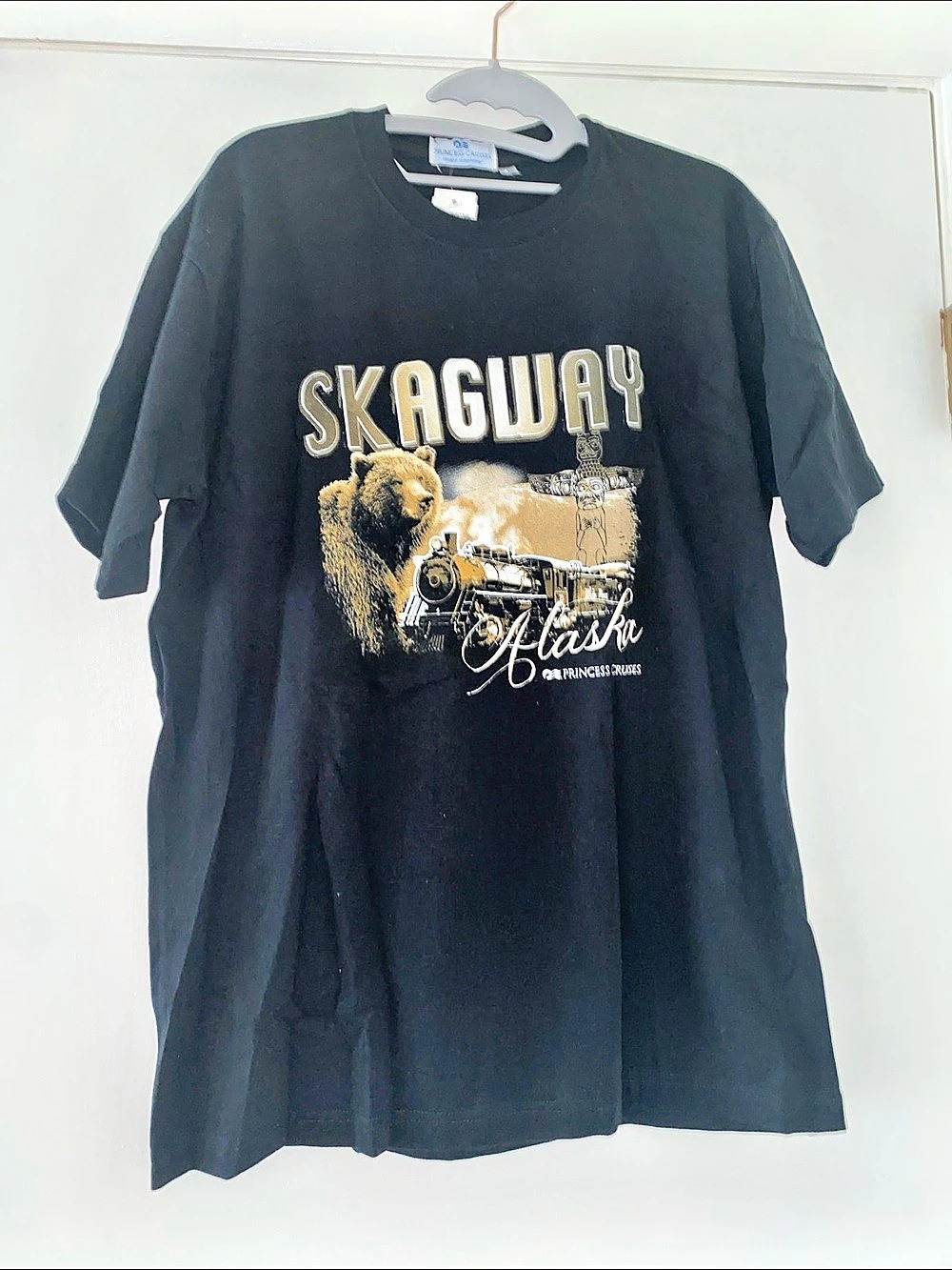 Princess Cruises Skagway Alaska Bear and Train Souvenir T-Shirt Train Tee Black